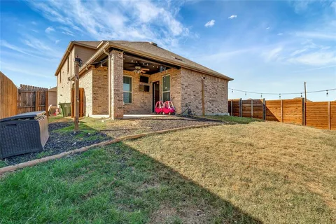 $399,000 | 3308 Blacksmith Road, Aubrey, TX 76227