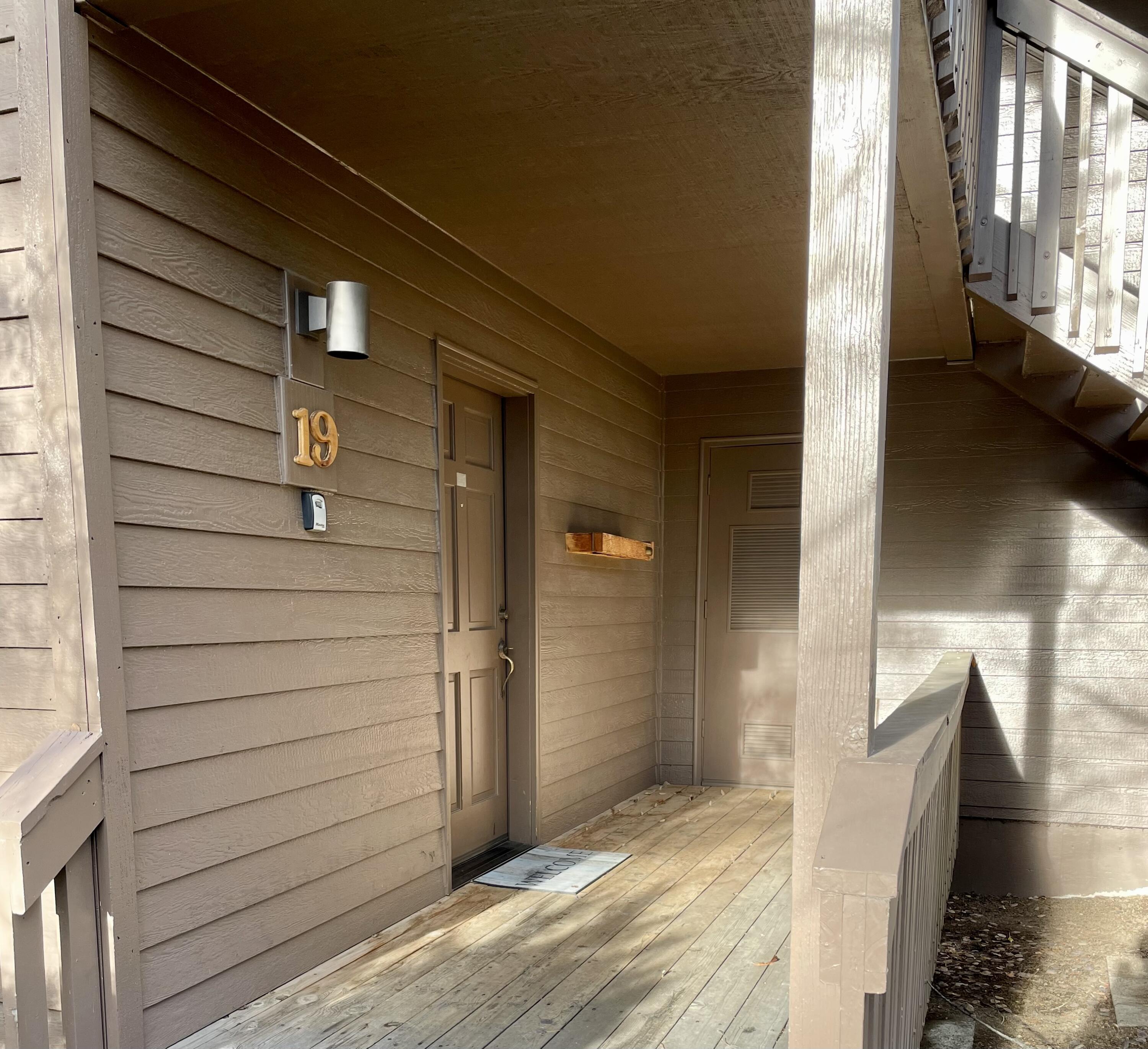 57351 Beaver Ridge Loop, Unit 19B1 Sunriver, OR 97707 - Photo 3 of 30 3-Front view-R19