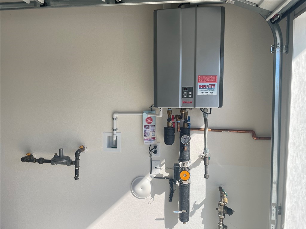 264 Siena Lake Forest, CA 92630 - Photo 25 of 27 a bathroom with a sink and a mirror