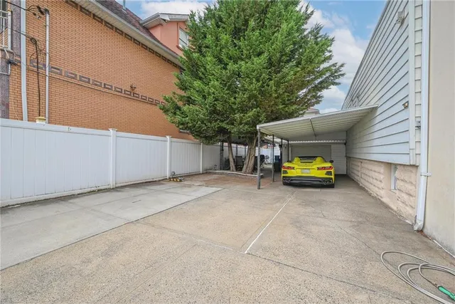 a view of a house with a back yard