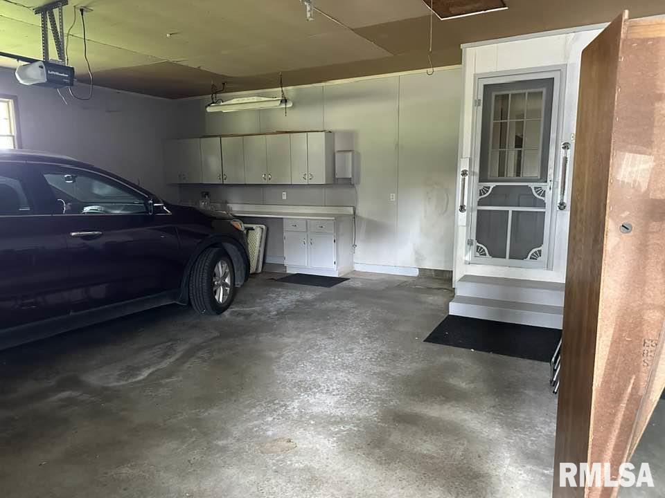 412 Hickman Road Camp Point, IL 62320 - Photo 11 of 14