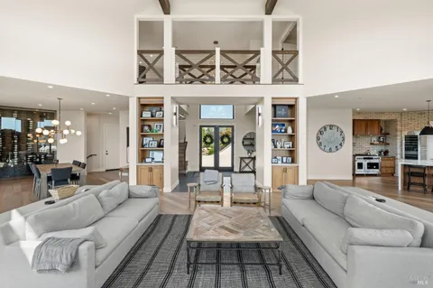 $2,499,000 | 3727 Lakebriar Place, Santa Rosa, CA 95403