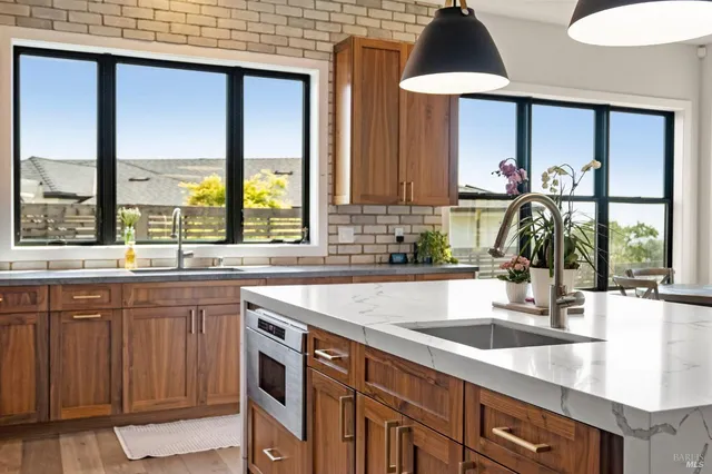 $2,985,000 | 3727 Lakebriar Place, Santa Rosa, CA 95403