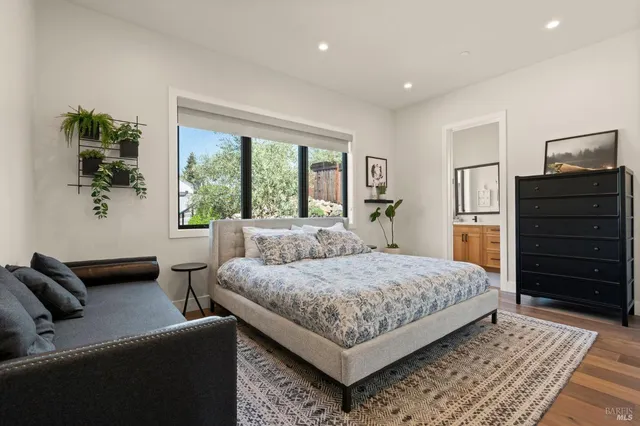 $2,985,000 | 3727 Lakebriar Place, Santa Rosa, CA 95403