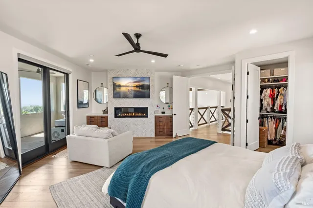 $2,499,000 | 3727 Lakebriar Place, Santa Rosa, CA 95403