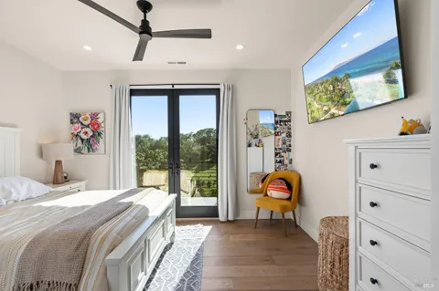 $2,499,000 | 3727 Lakebriar Place, Santa Rosa, CA 95403