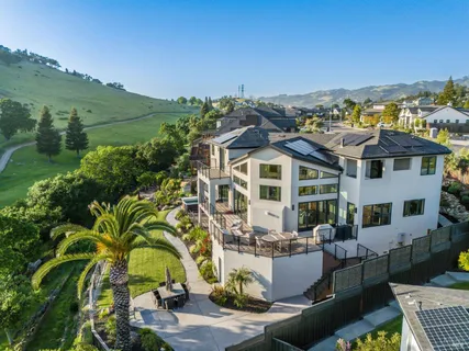 $2,499,000 | 3727 Lakebriar Place, Santa Rosa, CA 95403