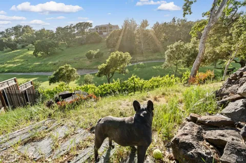 $2,499,000 | 3727 Lakebriar Place, Santa Rosa, CA 95403