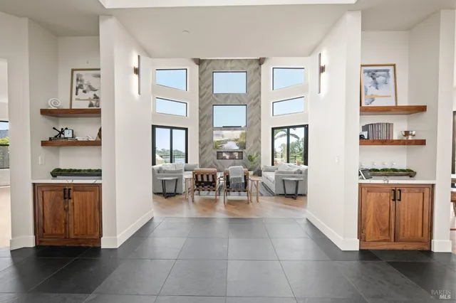 $2,499,000 | 3727 Lakebriar Place, Santa Rosa, CA 95403