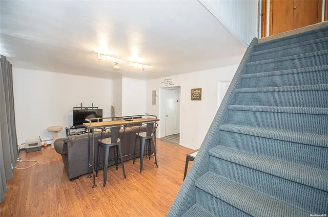 $500,000 | 31 William Street, Copiague, NY 11726