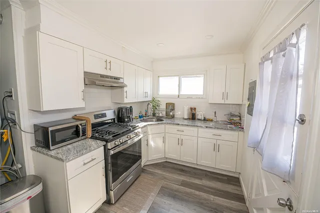 $500,000 | 31 William Street, Copiague, NY 11726