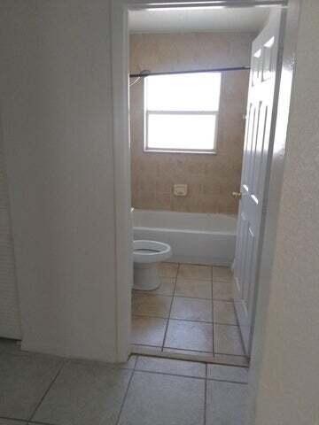 1201 West 32nd Street Riviera Beach, FL 33404 - Photo 9 of 9 bathroom
