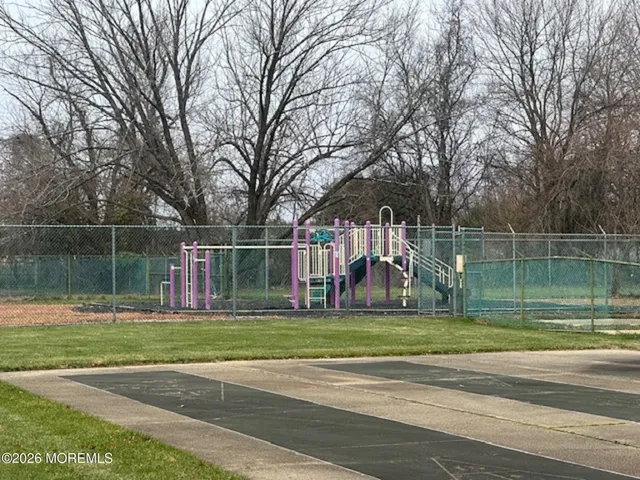 $2,000 | 61 Stonehurst Boulevard, Unit F, Freehold, NJ 07728