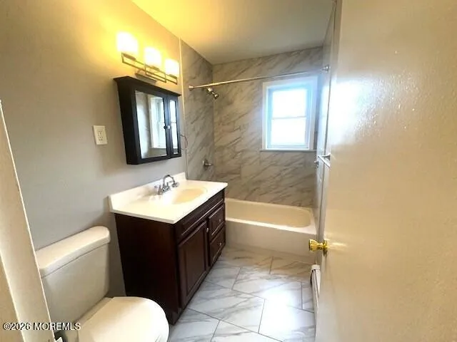 $2,000 | 61 Stonehurst Boulevard, Unit F, Freehold, NJ 07728