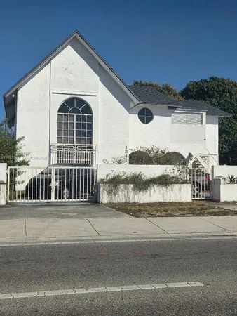 $749,000 | 1341 East 8th Avenue, Hialeah, FL 33010