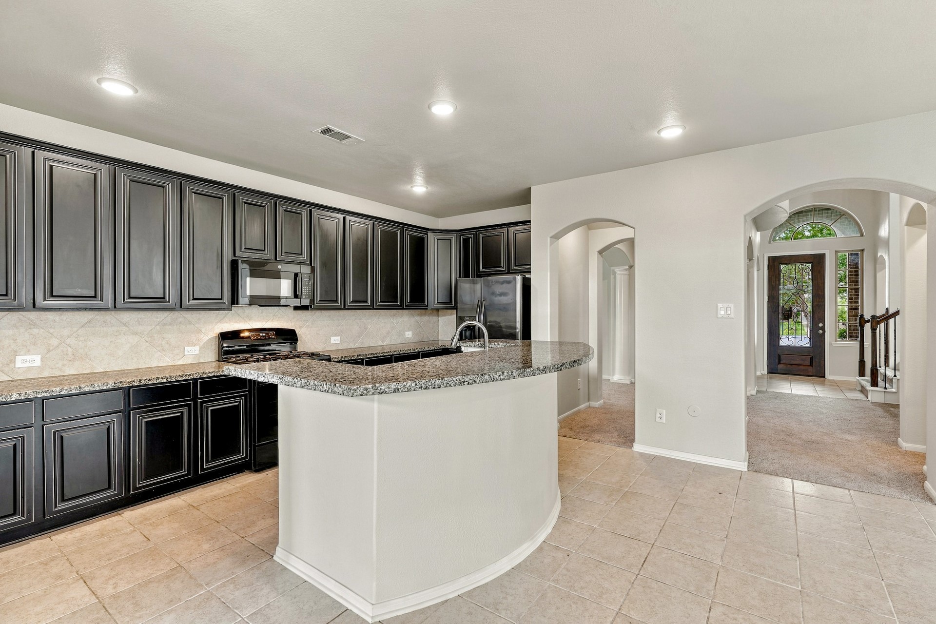 632 Kickapoo Court Webster, TX 77598 - Photo 11 of 22 Gallery Image 11