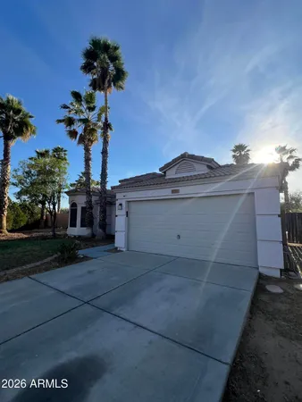 $2,800 | 15758 North Ulrich Way, Surprise, AZ 85374