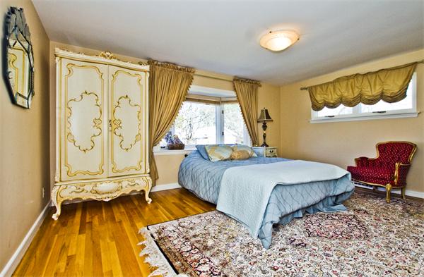 72 Sharpe Road Newton, MA 02459 - Photo 17 of 24 Gallery Image 17