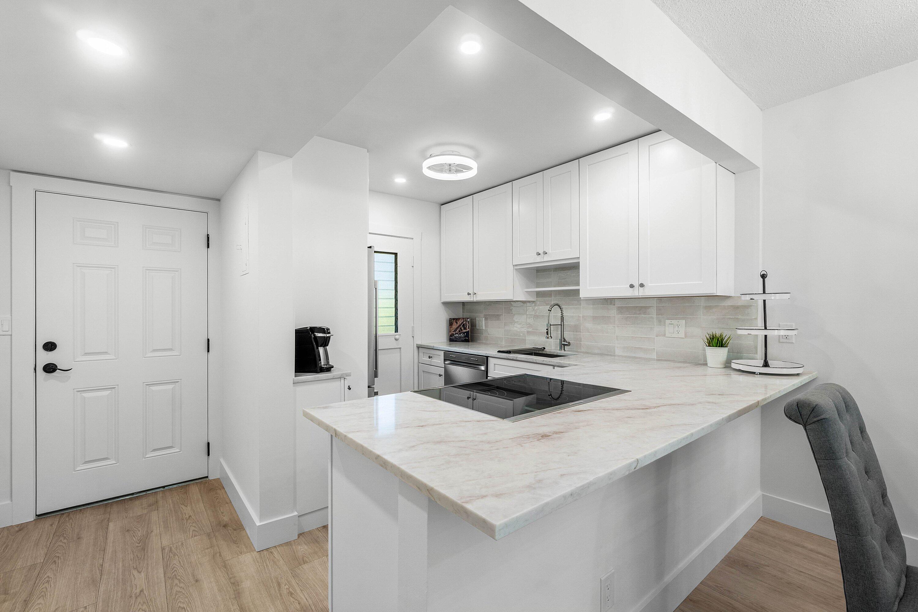 5601 Northwest 2nd Avenue Boca Raton, FL 33487 - Photo 5 of 39 006-5601Northwest2ndAvenue-126-BocaRaton