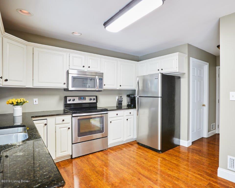 1423 Twin Ridge Road Louisville, KY 40242 - Photo 13 of 34 13