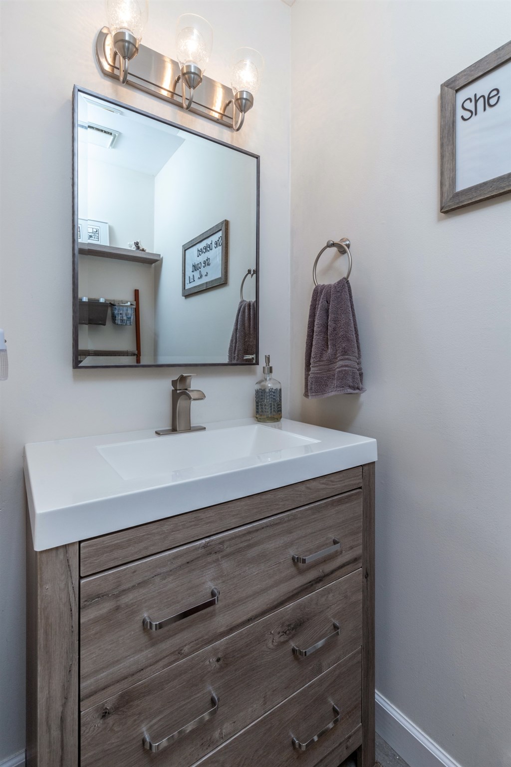 208 Locust Hill Road Shelburne, VT 05482 - Photo 17 of 22 Gallery Image 17