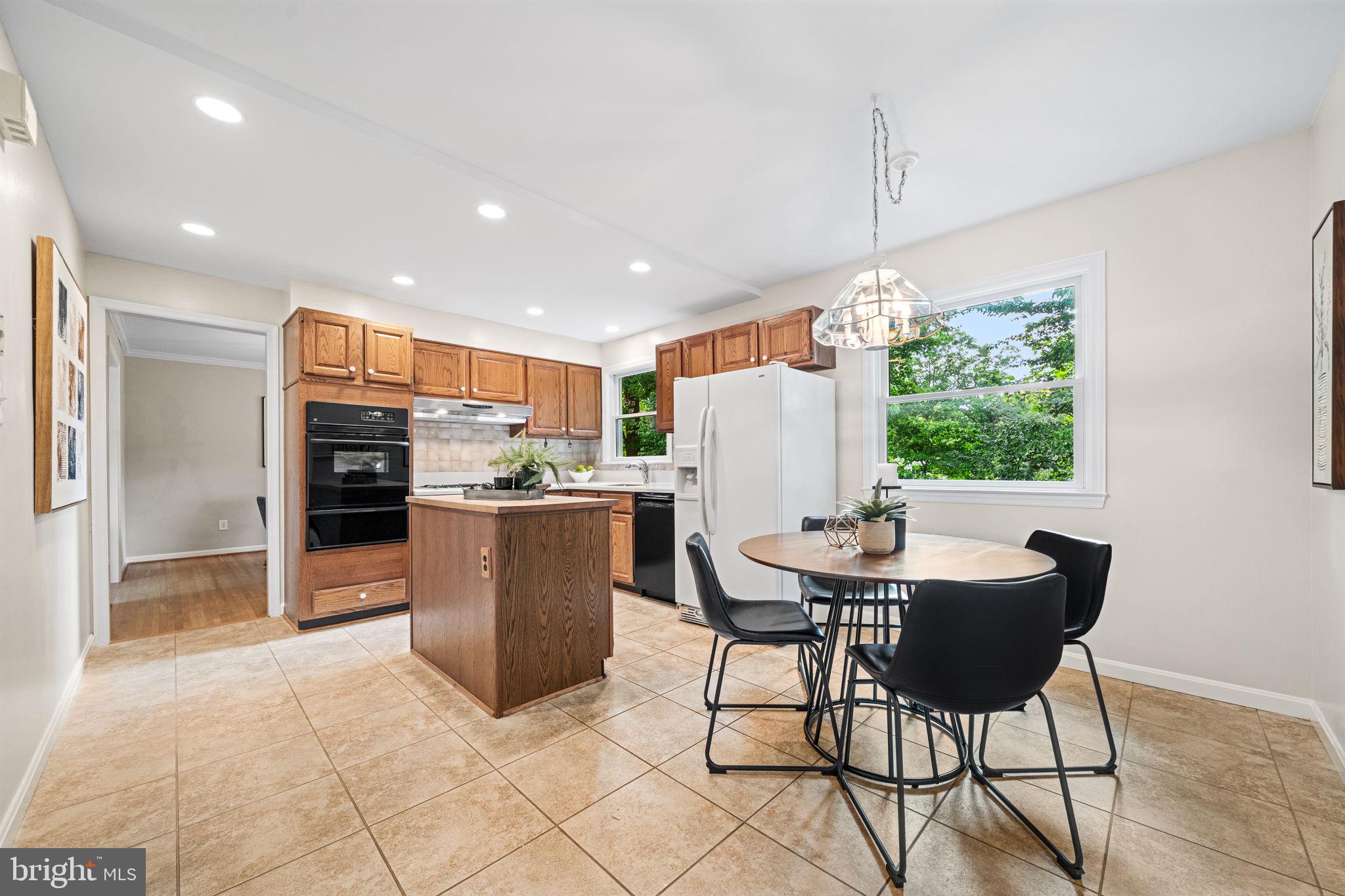 8522 Fairburn Drive Springfield, VA 22152 - Photo 15 of 43