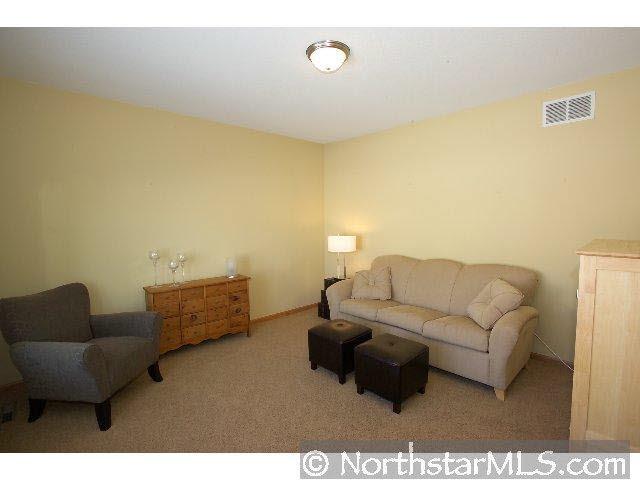 6321 Somersby Court Northwest Rochester, MN 55901 - Photo 2 of 10 Gallery Image 2