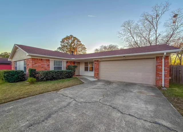 $290,000 | 2304 Clara Kee Boulevard, Tallahassee, FL 32303