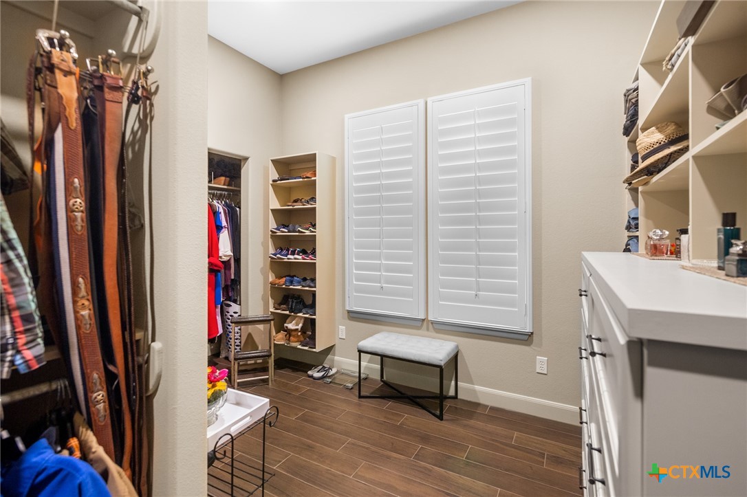 166 Post Oak Bend Inez, TX 77968 - Photo 22 of 48 a view of a room with gym equipment