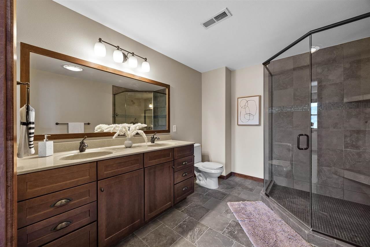 843 Quarry Road, Unit 213 Coralville, IA 52241 - Photo 4 of 8 Gallery Image 4