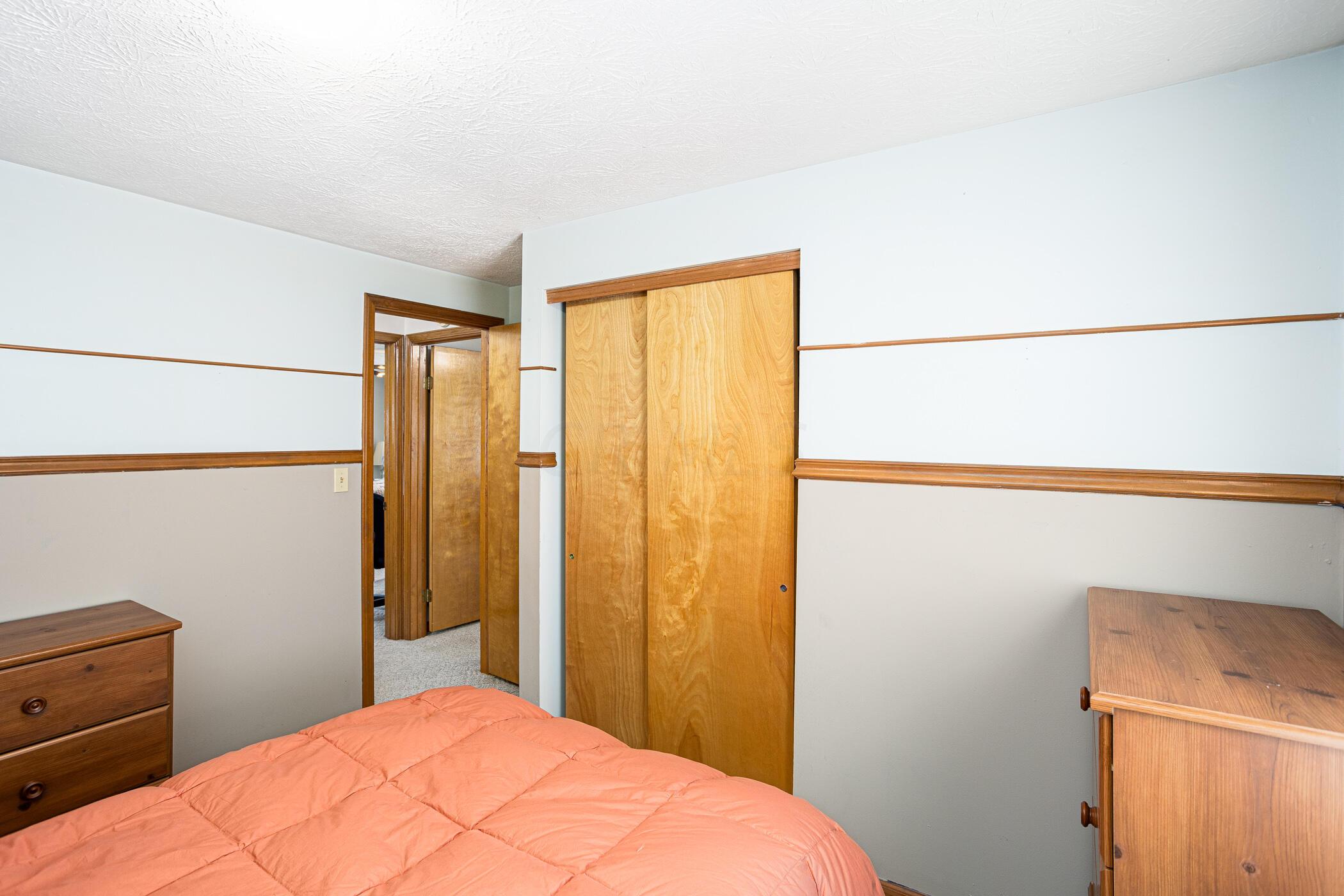 4448 Charlotte Road Columbus, OH 43207 - Photo 19 of 24 4448 Charlotte drive obetz oh 43207 050
