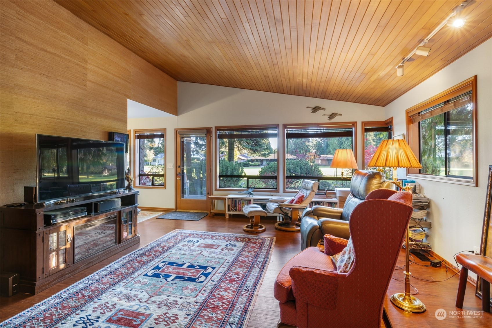 136 Horizon View Drive Sequim, WA 98382 - Photo 7 of 40