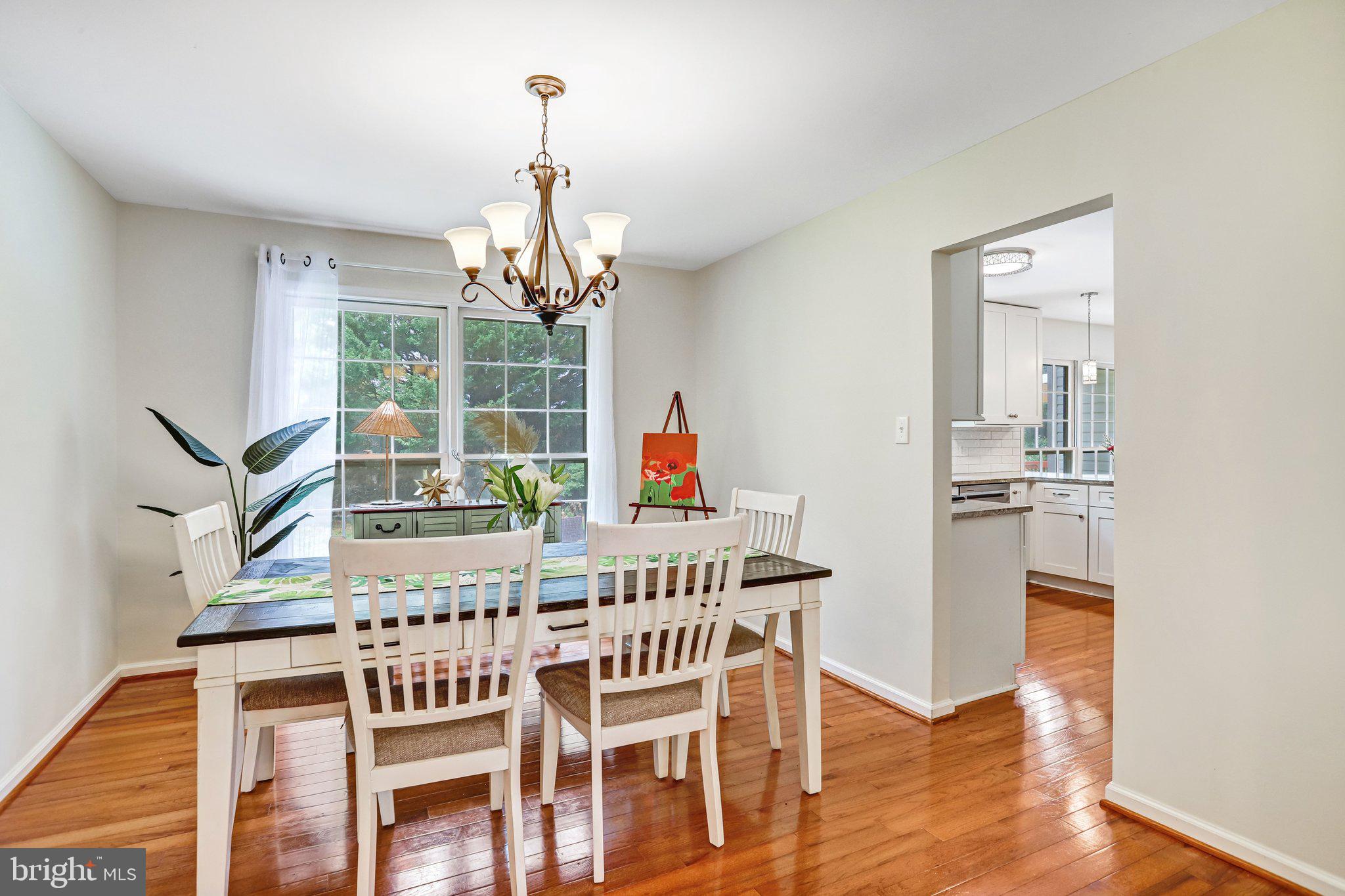 13378 Point Rider Lane Herndon, VA 20171 - Photo 4 of 25 Gallery Image 4