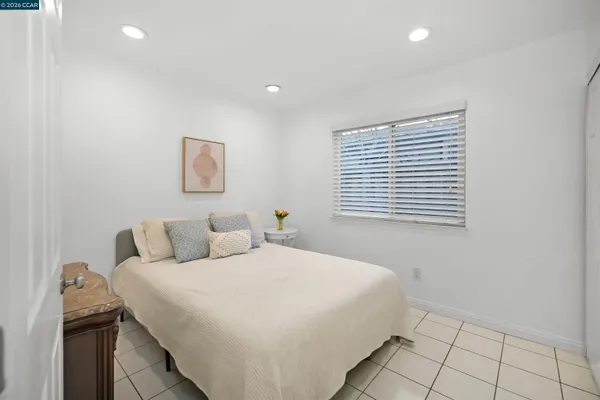 $899,000 | 162 Woodfield, Hercules, CA 94547