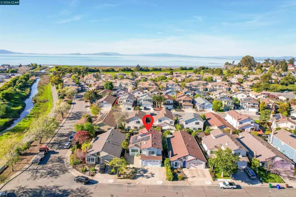 $899,000 | 162 Woodfield, Hercules, CA 94547