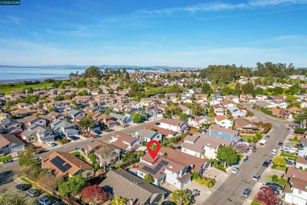 $899,000 | 162 Woodfield, Hercules, CA 94547