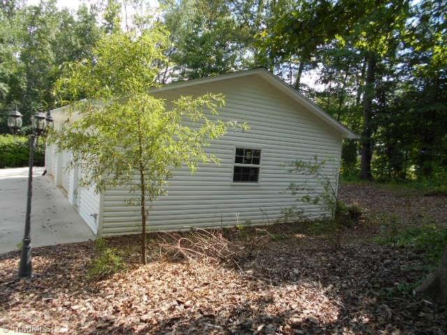 800 Hunt Road Lexington, NC 27292 - Photo 3 of 21 Gallery Image 3