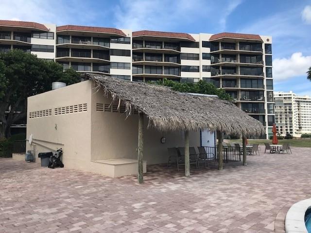 859 Jeffery Street, Unit 202 Boca Raton, FL 33487 - Photo 21 of 37 Pic - Poolside Bar2