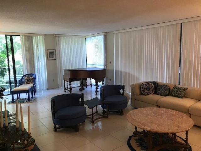 859 Jeffery Street, Unit 202 Boca Raton, FL 33487 - Photo 24 of 37 Pic - Living Room 2