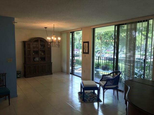 859 Jeffery Street, Unit 202 Boca Raton, FL 33487 - Photo 25 of 37 Pic - Family Room