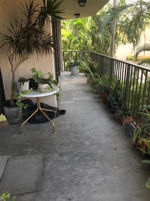 859 Jeffery Street, Unit 202 Boca Raton, FL 33487 - Photo 28 of 37 Pic - Balcony3