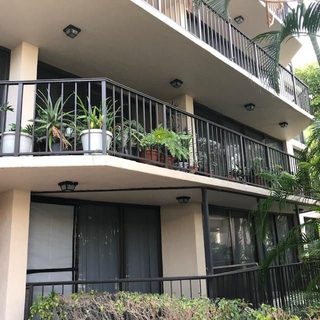859 Jeffery Street, Unit 202 Boca Raton, FL 33487 - Photo 7 of 37 Pic - Exterior3