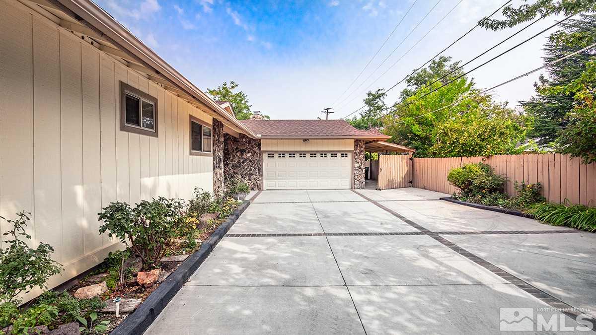 3115 Corey Drive Reno, NV 89509 - Photo 2 of 20 a entryway to the house