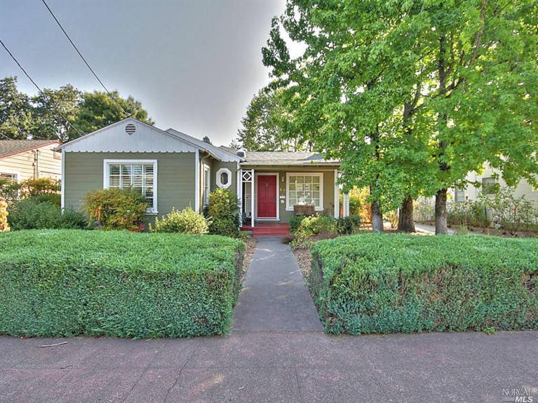 530 Rosedale Avenue Santa Rosa, CA 95405 - Photo 1 of 1 a front view of a house with garden