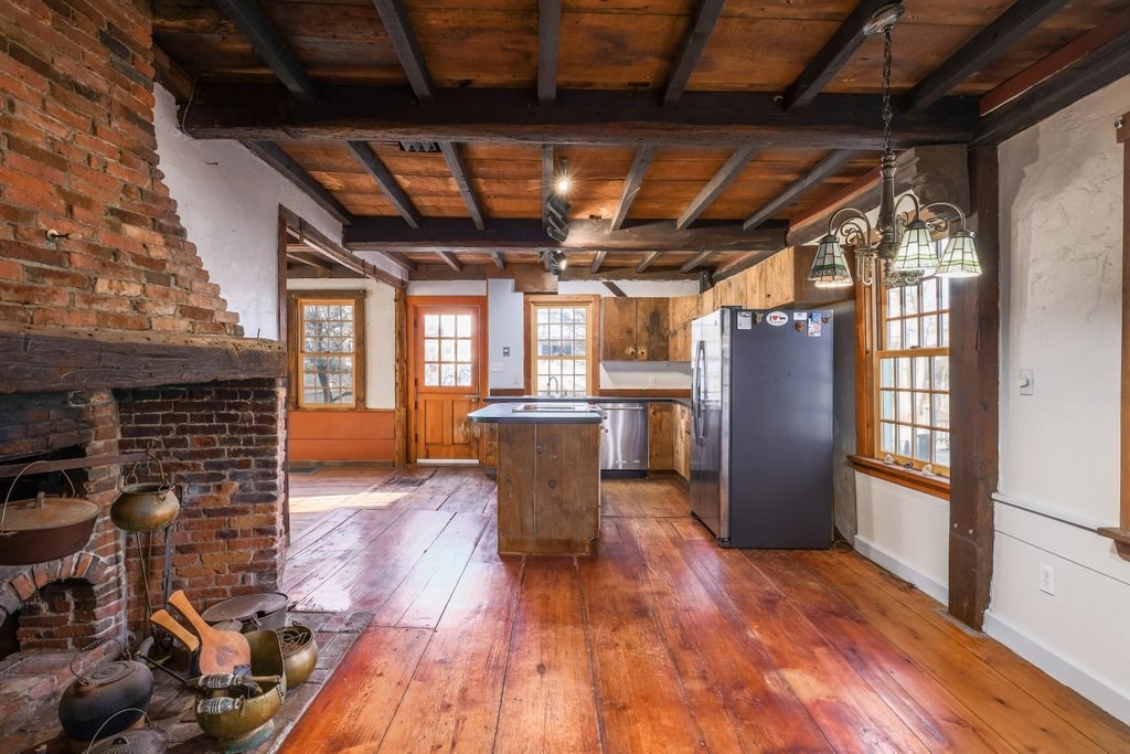 16 Main Street Hull, MA 02045 - Photo 17 of 33 Gallery Image 17