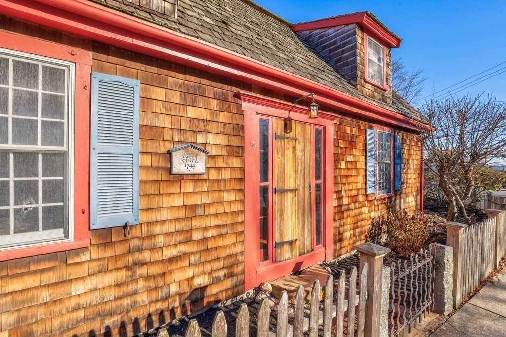 16 Main Street Hull, MA 02045 - Photo 2 of 33 Gallery Image 2