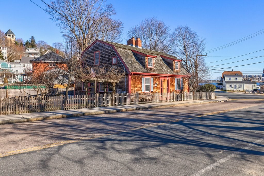 16 Main Street Hull, MA 02045 - Photo 3 of 33 Gallery Image 3