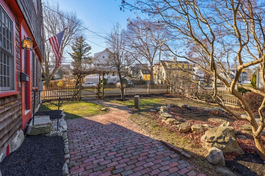16 Main Street Hull, MA 02045 - Photo 5 of 33 Gallery Image 5