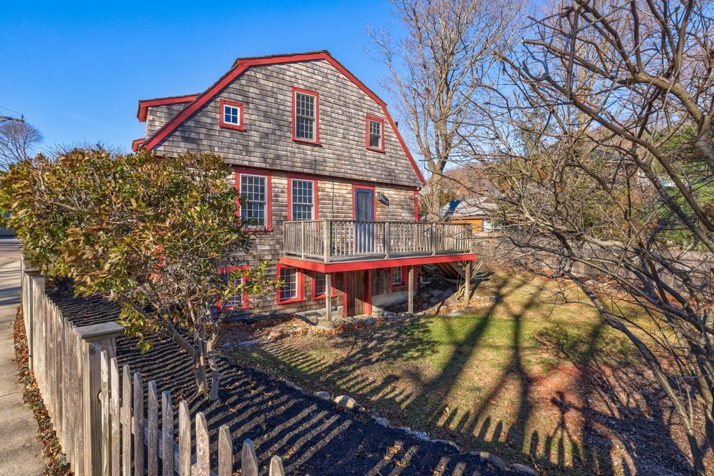 16 Main Street Hull, MA 02045 - Photo 9 of 33 Gallery Image 9