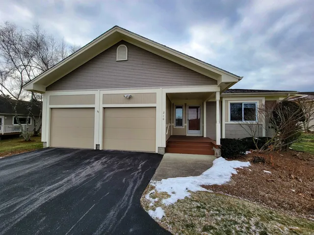 $525,000 | 210 Meadowrun Road, Williston, VT 05495